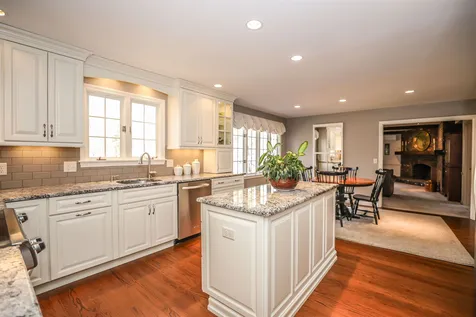 16 Winterberry Drive Amherst NH 03031