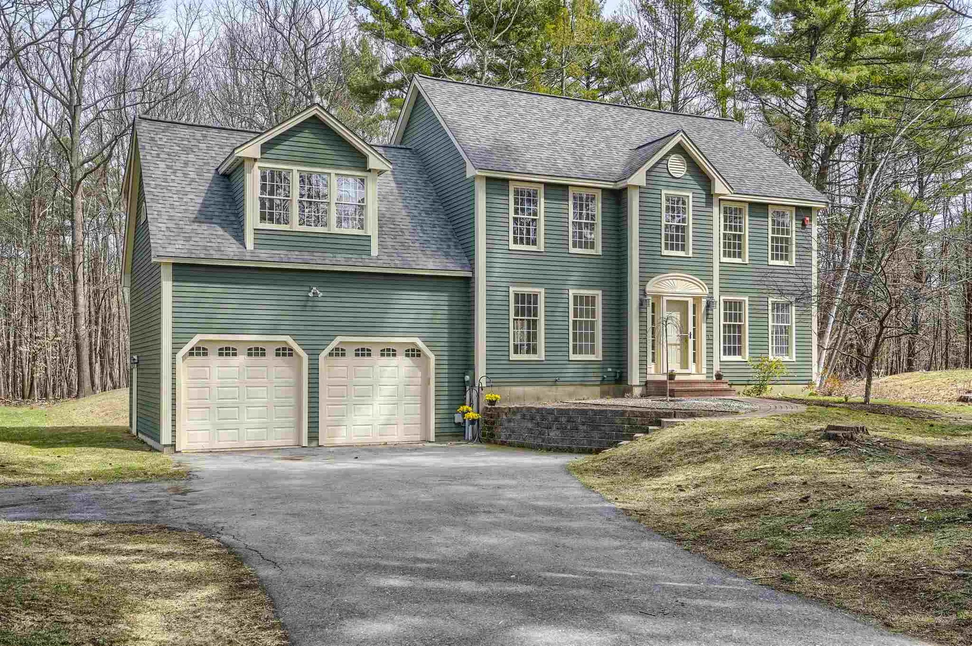 387 Lang Road Portsmouth NH 03801