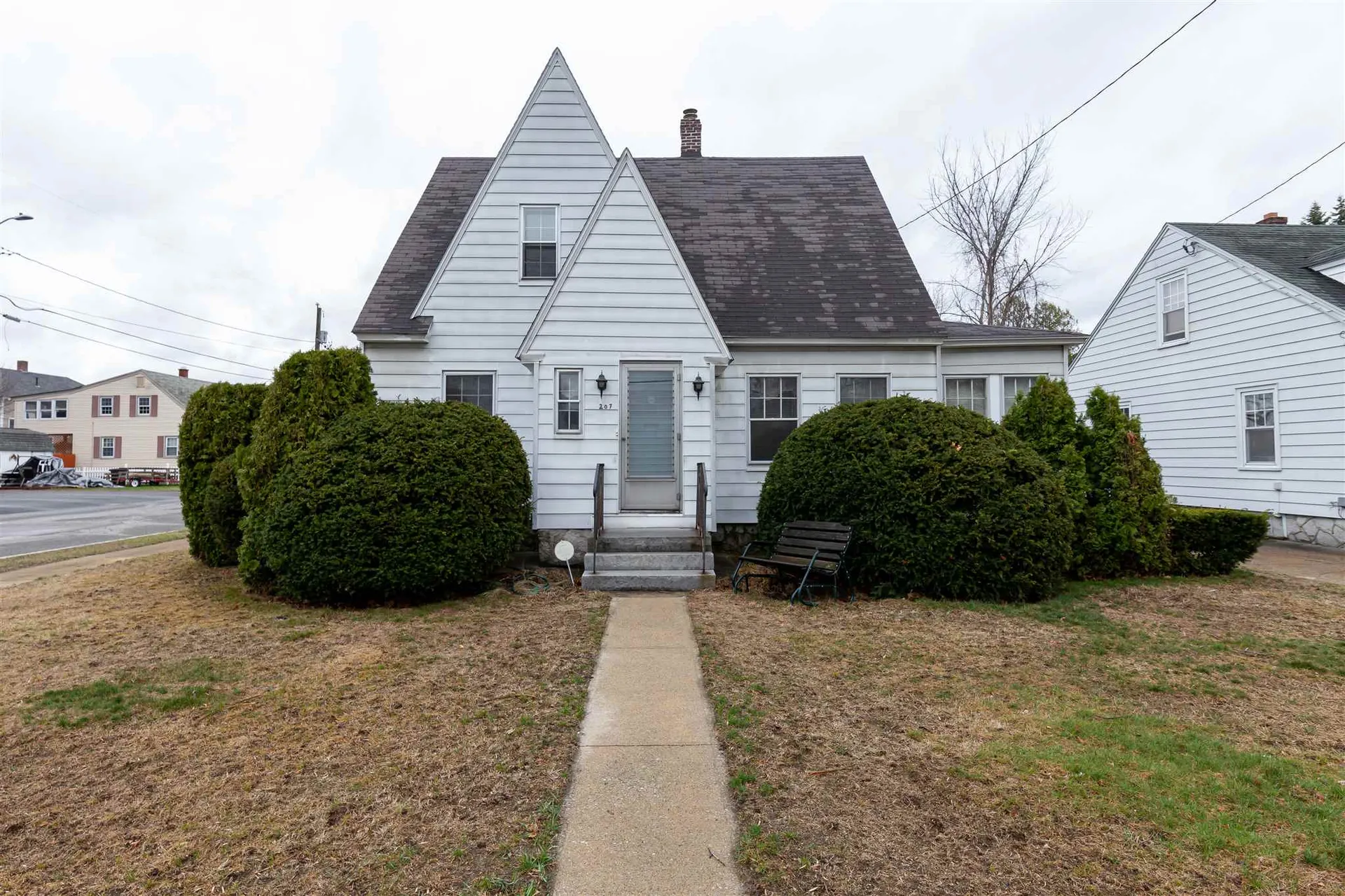207 Calef Road Manchester NH 03103