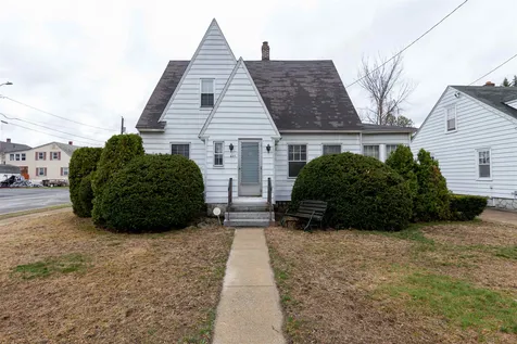 207 Calef Road Manchester NH 03103