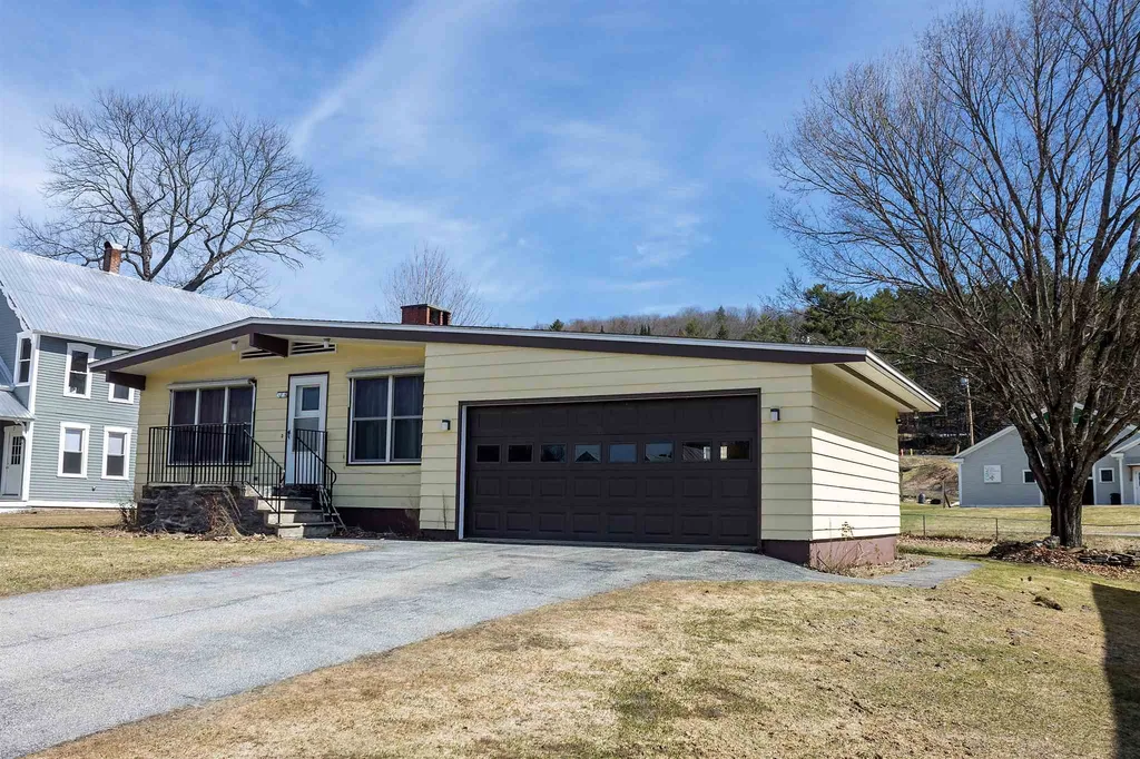 3228 Main Street Cabot VT 05647
