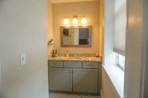 MLS: 4854609 MLS: 4854609