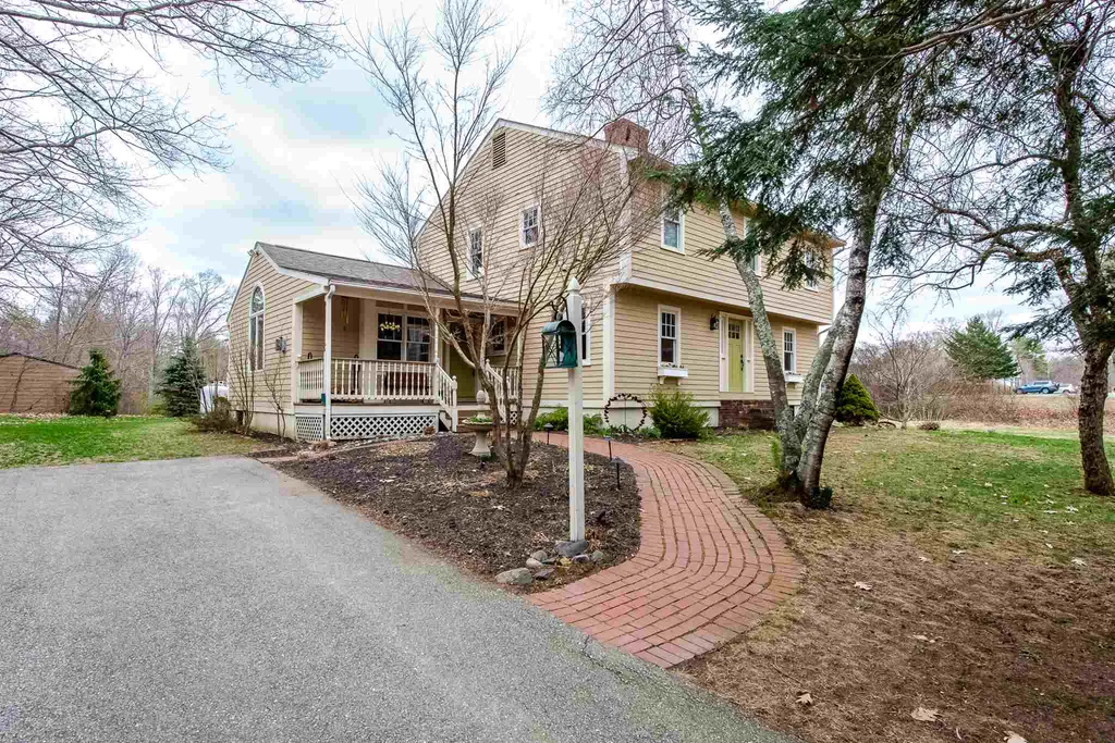 181 Wednesday Hill Road Lee NH 03861