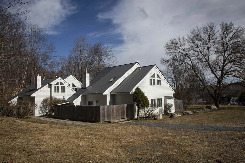 14 Marsten Lane Enfield NH 03748