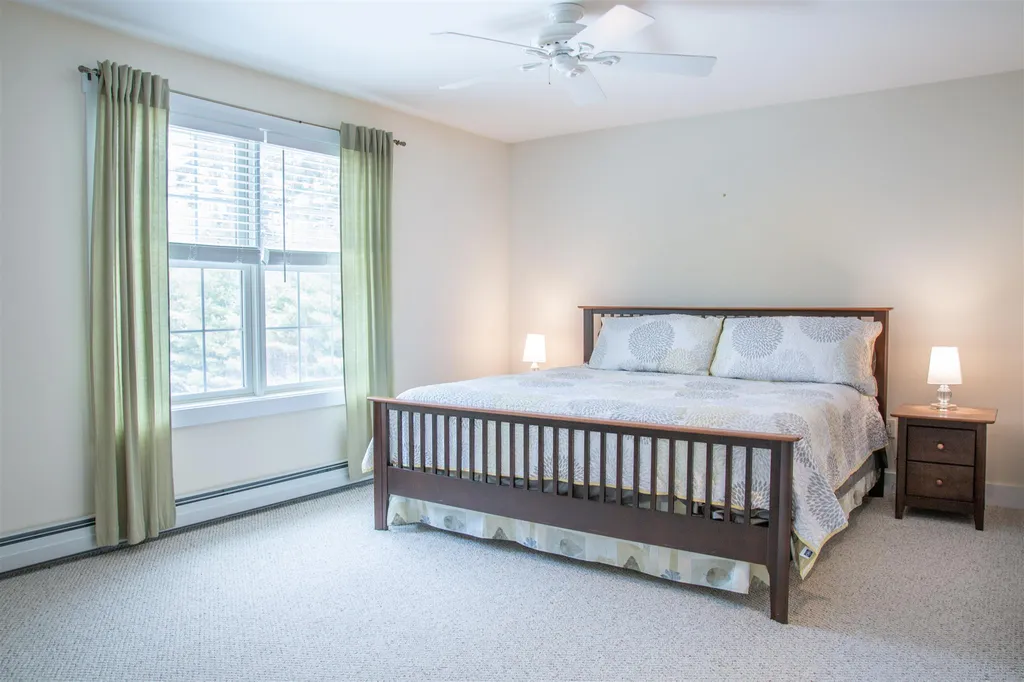 24 Amber Way Warren VT 05674