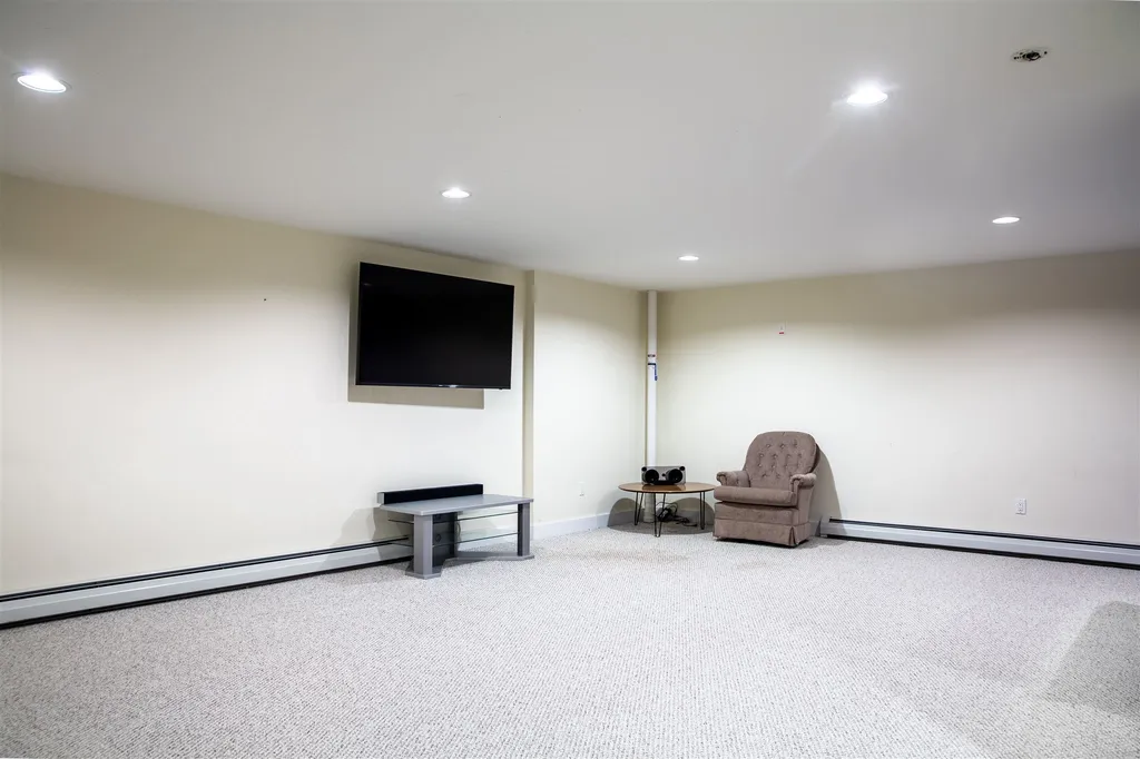 24 Amber Way Warren VT 05674