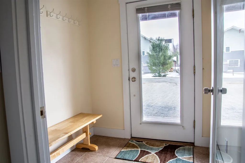 24 Amber Way Warren VT 05674