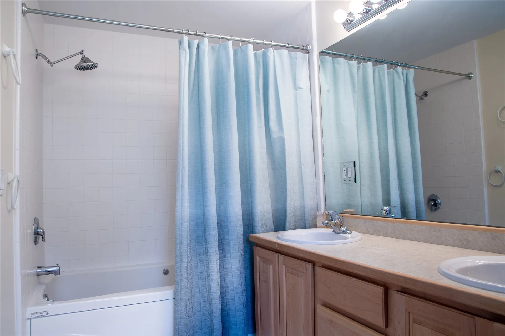 24 Amber Way Warren VT 05674