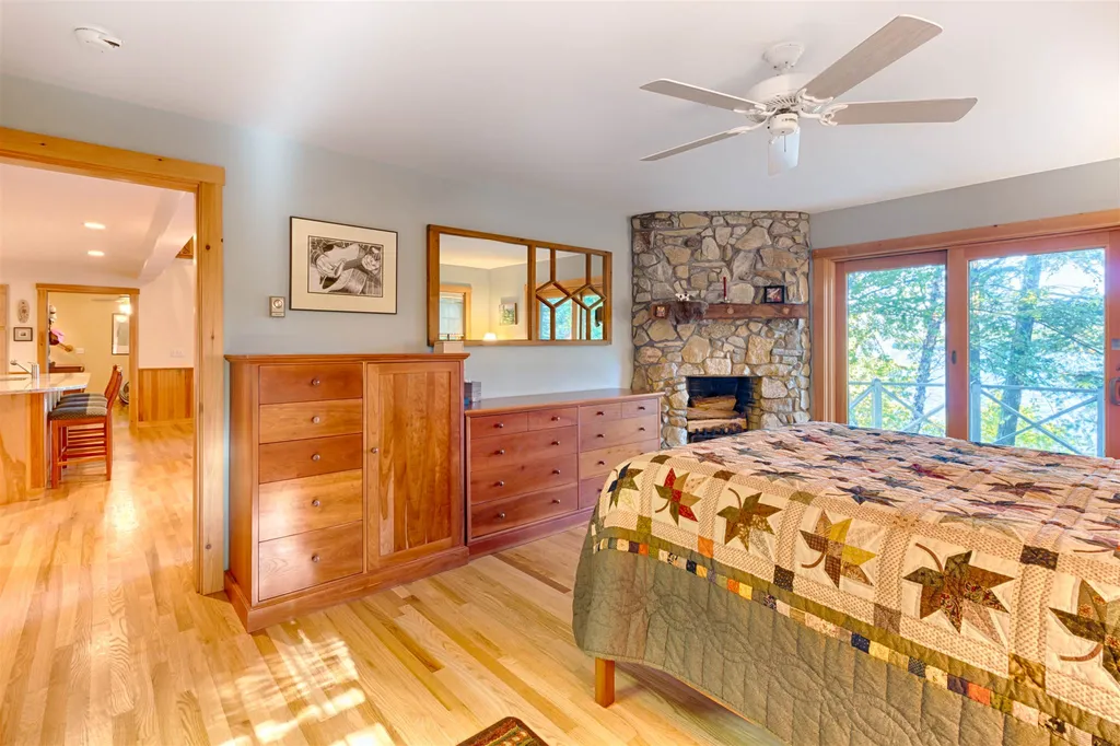 58 Cow Island Tuftonboro NH 03816