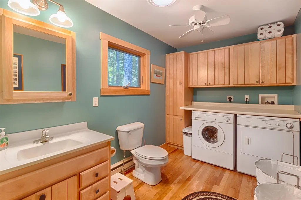 58 Cow Island Tuftonboro NH 03816