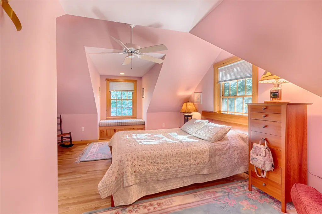 58 Cow Island Tuftonboro NH 03816