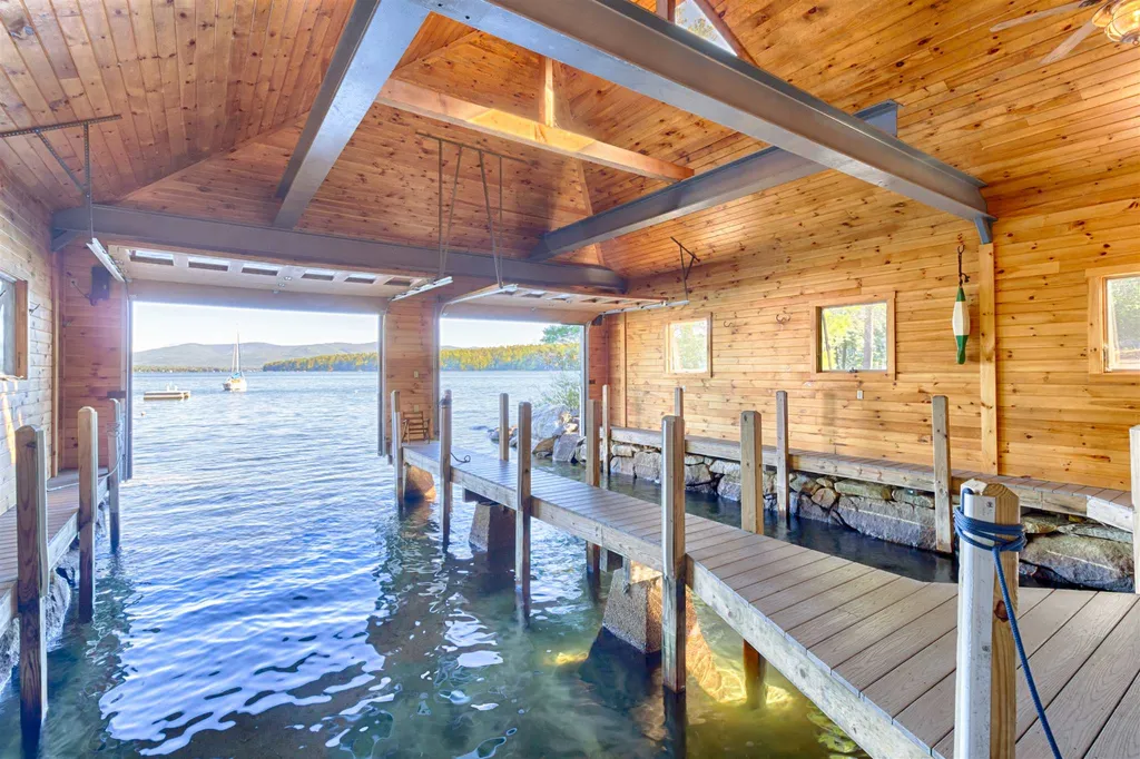 58 Cow Island Tuftonboro NH 03816