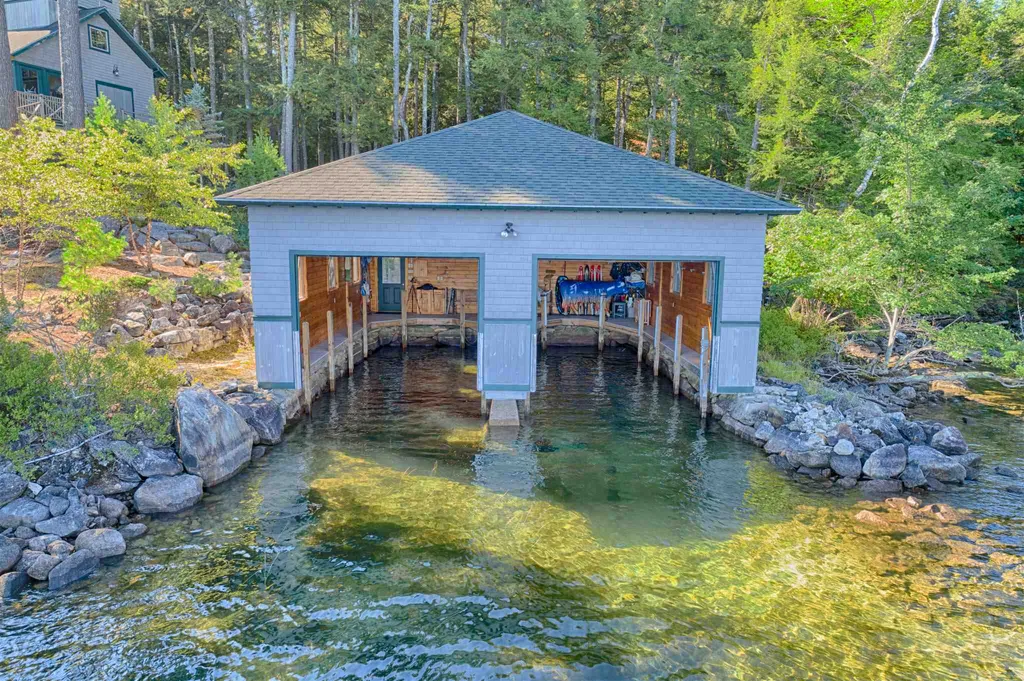 58 Cow Island Tuftonboro NH 03816