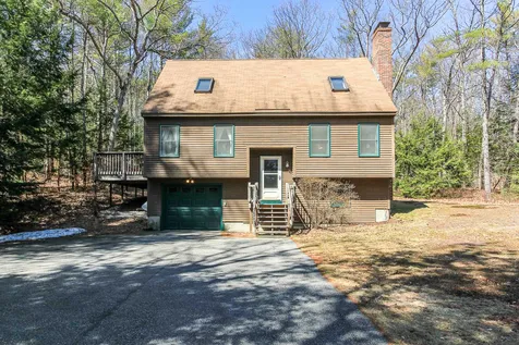 31 Olde Towne Road Auburn NH 03032