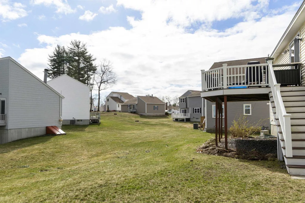 7 Fenwick Street Nashua NH 03063