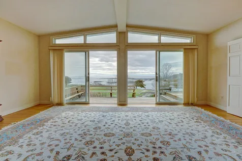 112 Goodwin Road Kittery ME 03905
