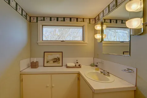 112 Goodwin Road Kittery ME 03905