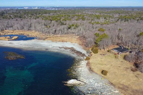 112 Goodwin Road Kittery ME 03905