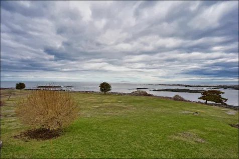 112 Goodwin Road Kittery ME 03905