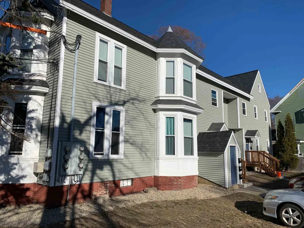 353 Portland Street Rochester NH 03867