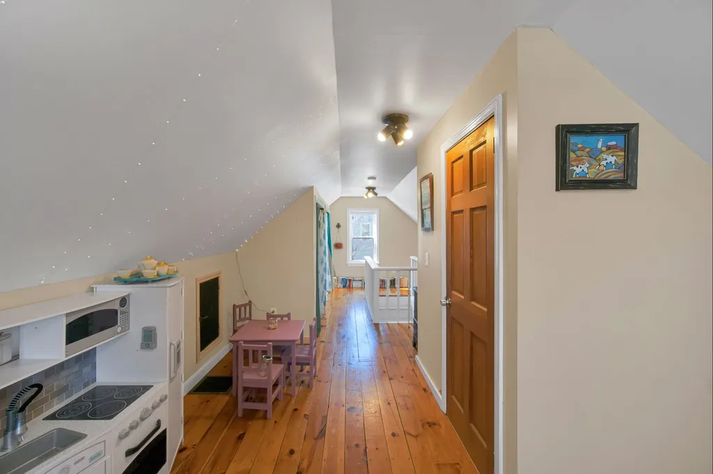 58 Pennington Drive Burlington VT 05408