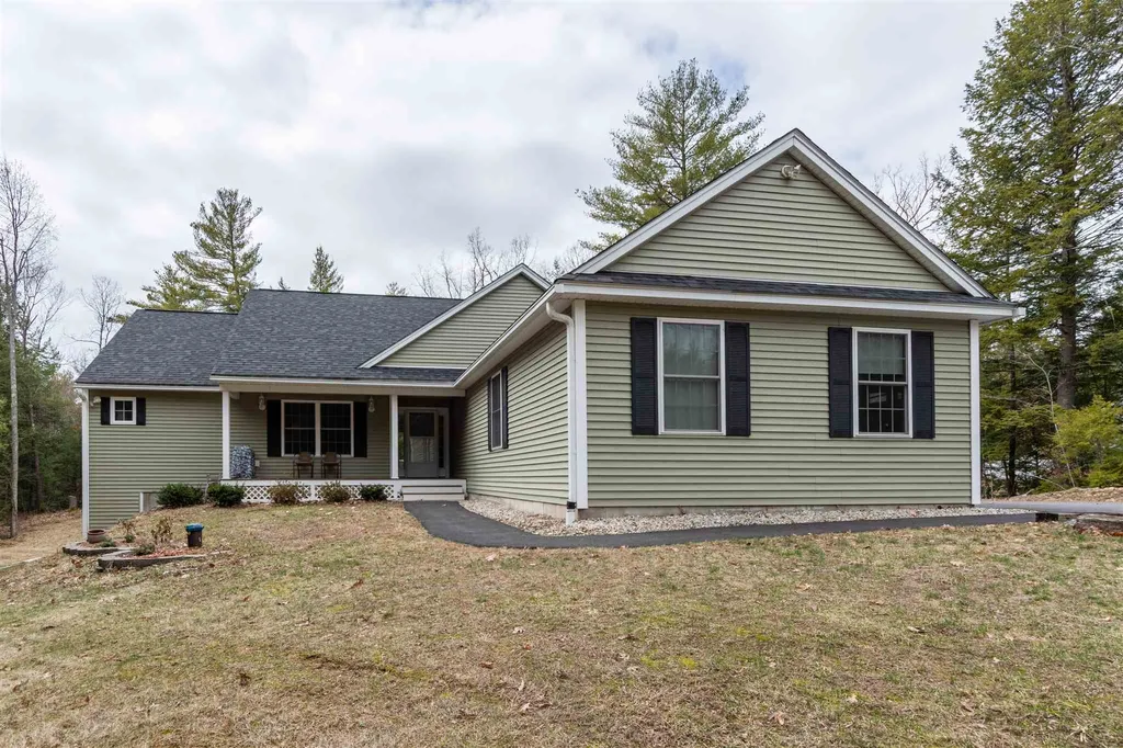 18 Hutchinson Hill Road Brookline NH 03033