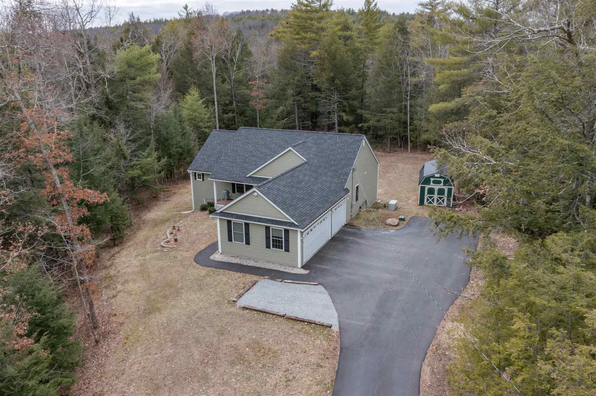 18 Hutchinson Hill Road Brookline NH 03033