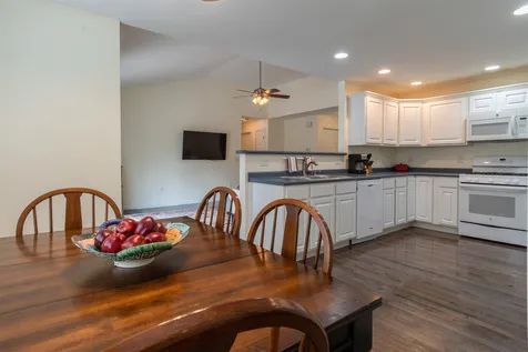18 Hutchinson Hill Road Brookline NH 03033