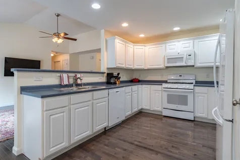 18 Hutchinson Hill Road Brookline NH 03033