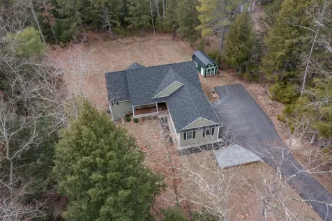 18 Hutchinson Hill Road Brookline NH 03033