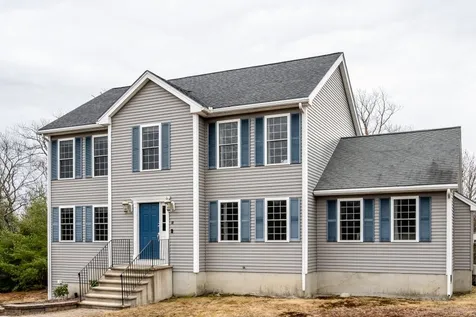 10 Lynwood Road Raymond NH 03077