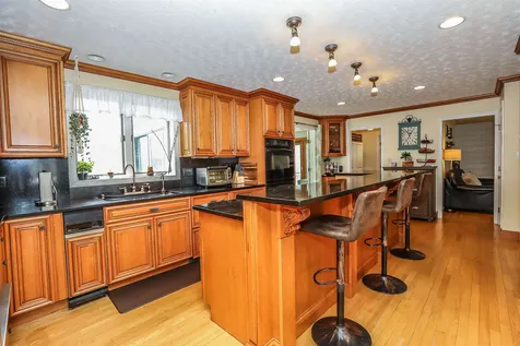 11 Wood Hill Drive Auburn NH 03032