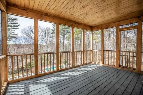 11 Wood Hill Drive Auburn NH 03032