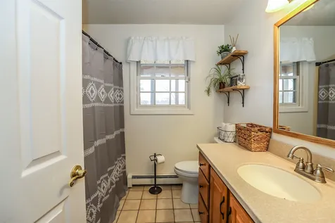 11 Wood Hill Drive Auburn NH 03032