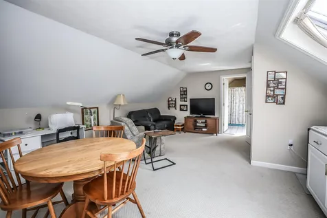 11 Wood Hill Drive Auburn NH 03032