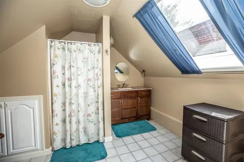 11 Wood Hill Drive Auburn NH 03032