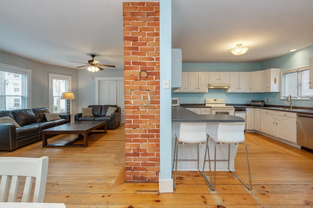 223 Sagamore Street Manchester NH 03104