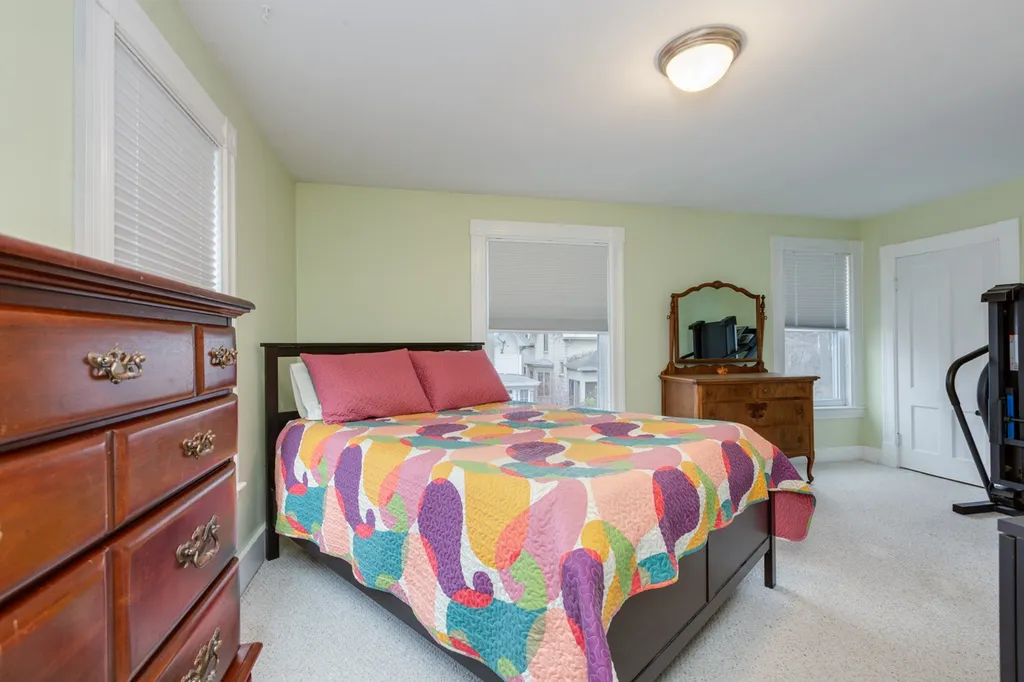 223 Sagamore Street Manchester NH 03104