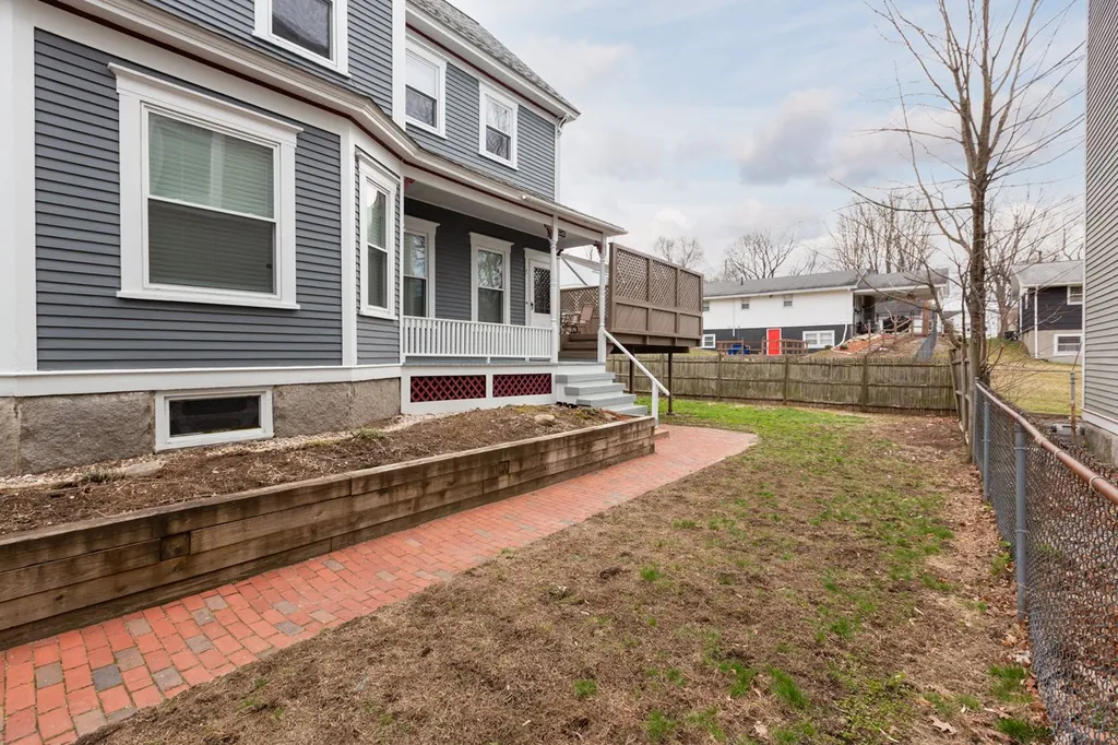 223 Sagamore Street Manchester NH 03104