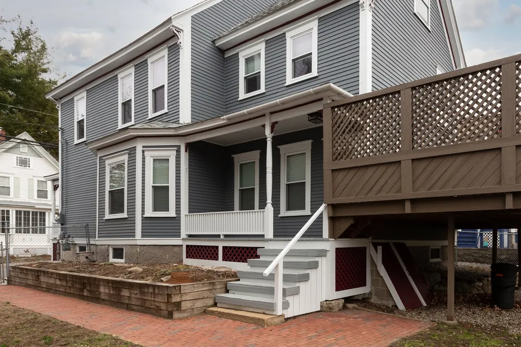 223 Sagamore Street Manchester NH 03104