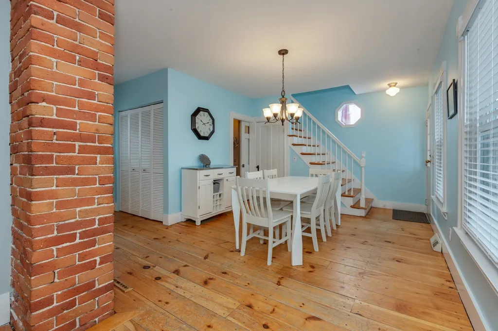 223 Sagamore Street Manchester NH 03104
