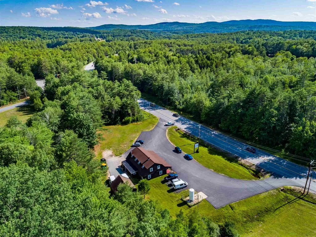 687 Laconia Road Belmont NH 03220