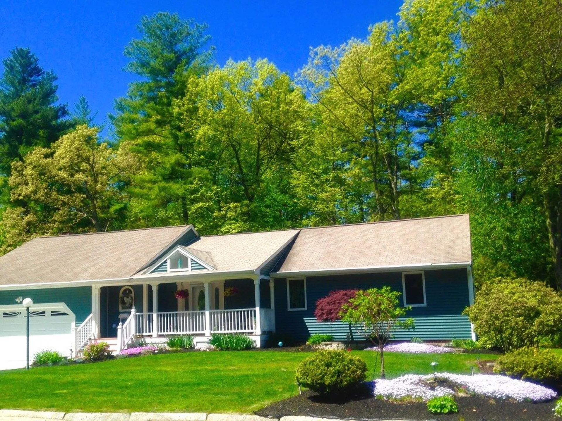 18 Lutheran Drive Nashua NH 03063