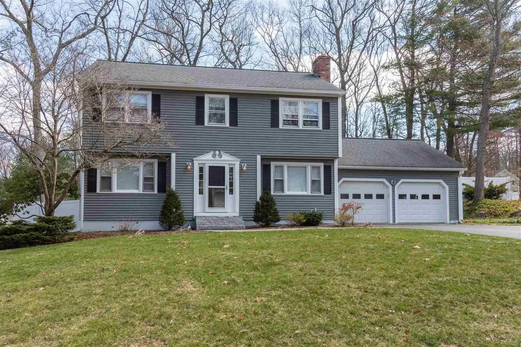 5 Byron Drive Nashua NH 03062