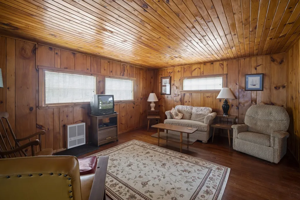 187 Saint James Avenue Milton NH 03851
