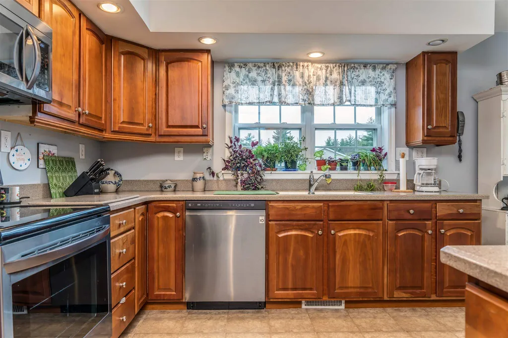 14 Temple Drive Rochester NH 03868