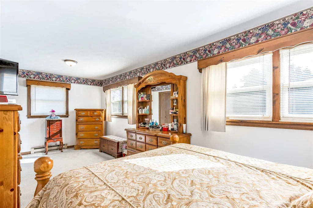 4 Riverside Drive Milton VT 05468