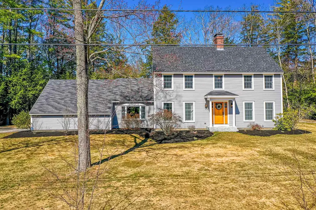 17 Hemlock Street Rochester NH 03867
