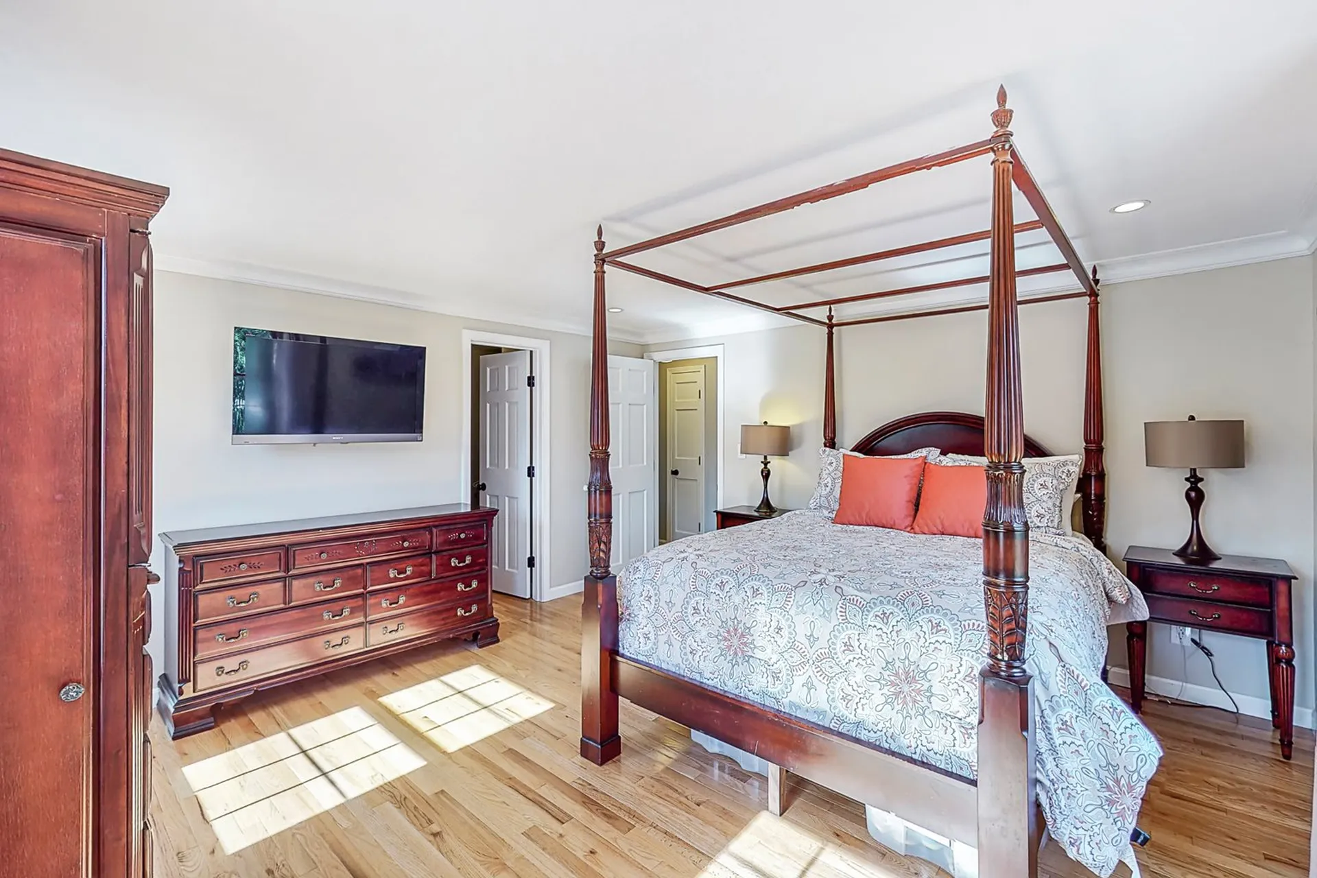 17 Hemlock Street Rochester NH 03867