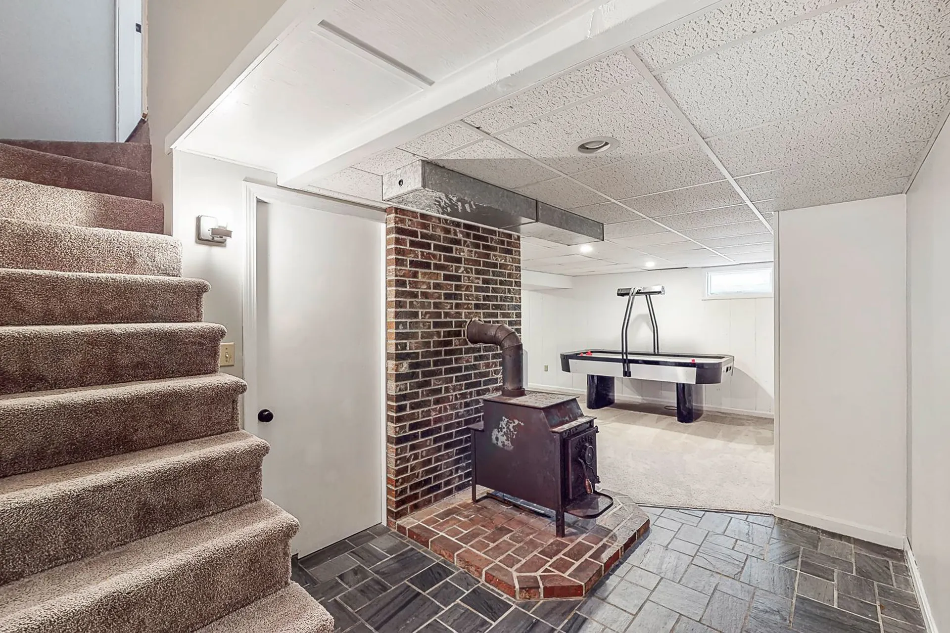 17 Hemlock Street Rochester NH 03867
